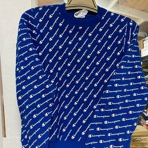 MEN’s CHAMPION Reverse Weave Sweatshirt (Small)